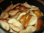 poached pears in the&nbsp;skillet